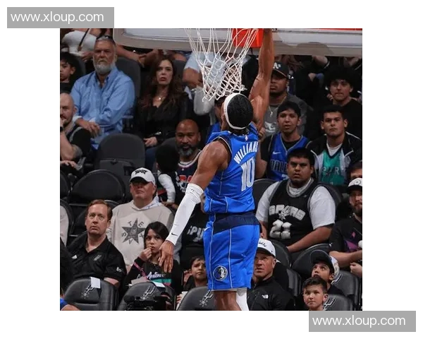 完胜！文班16+11状元12中5，卡斯尔40+12+12创纪录，克莱也真尽力